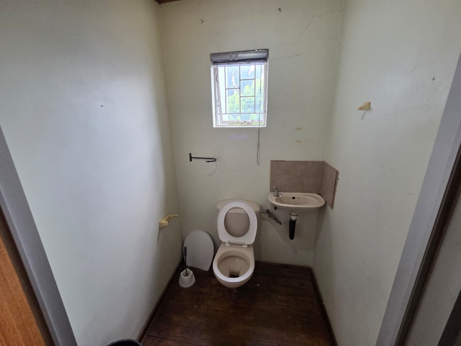13 Bedroom Property for Sale in Brandwag Free State